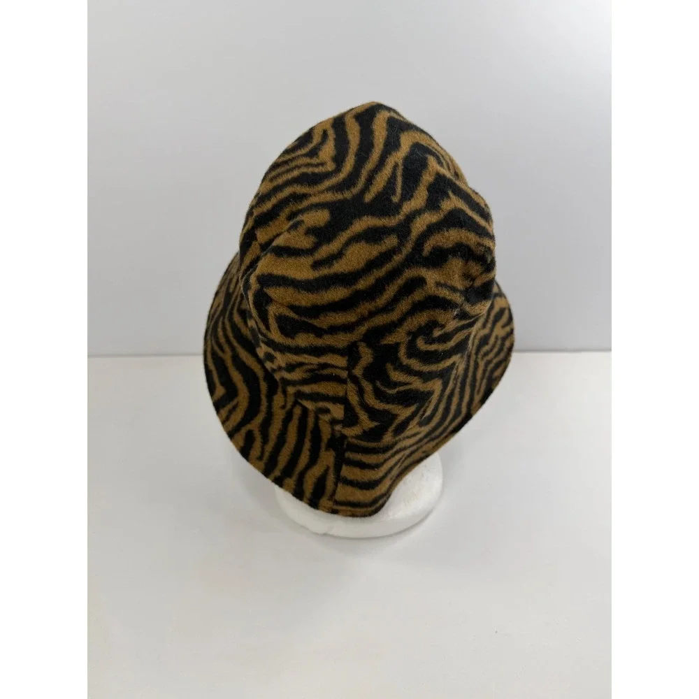 Women Tiger Print Bucket Hat Brown Black Faux Wool Animal Print Streetwear